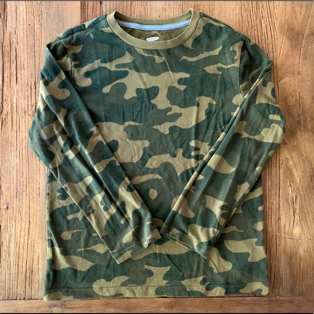 3 for $10! ⚡️ Boys Old Navy Long Sleeve T-Shirt
